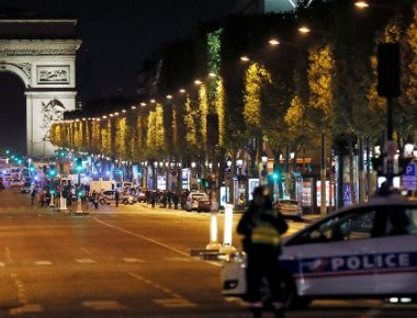 Επίθεση στα Ηλύσια Πεδία και γαλλικές εκλογές: Πόσο κερδίζει η Λεπέν;